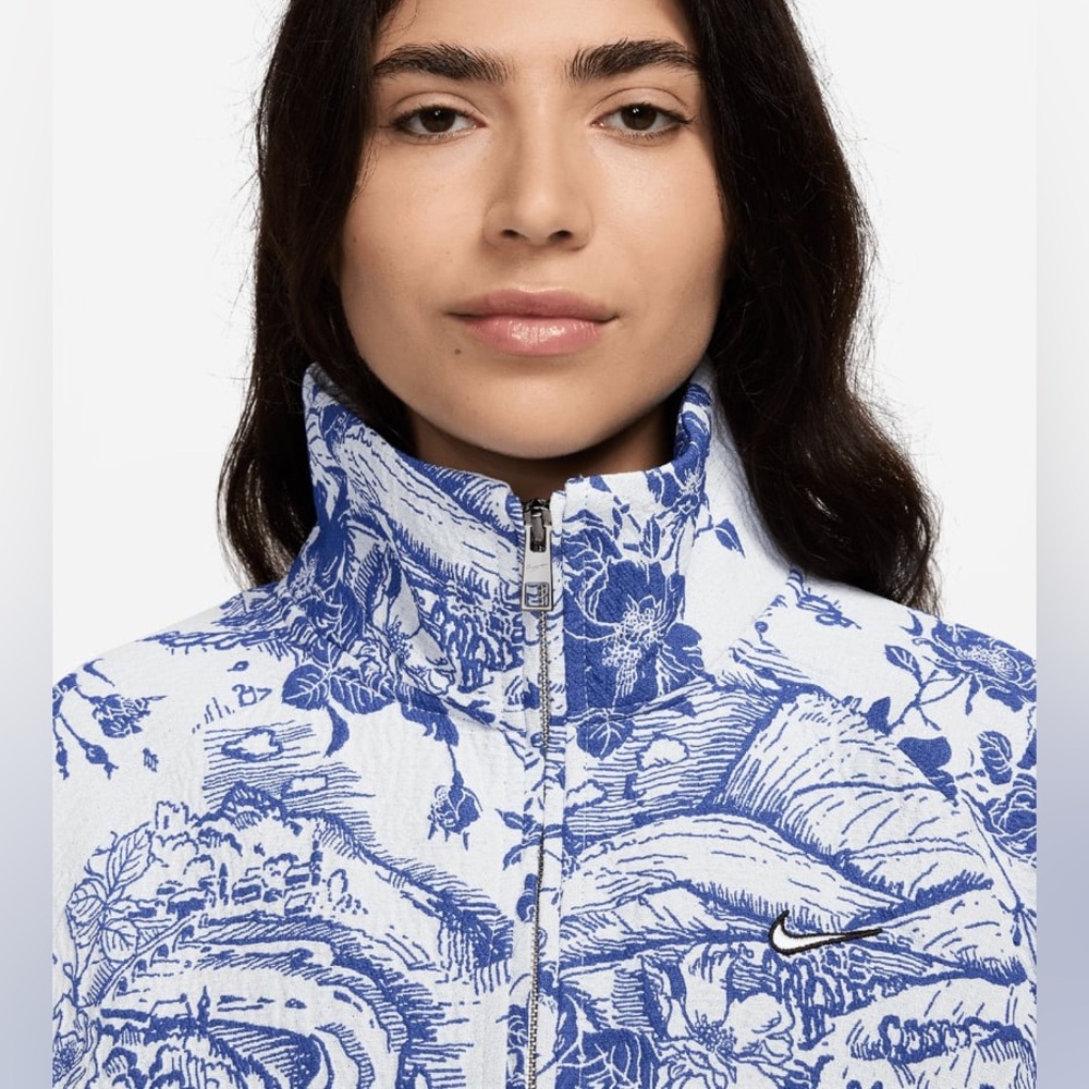 Nike Sportswear Collection Women's Oversized Jacquard Tracksuit Jacket - Picture 3 of 10